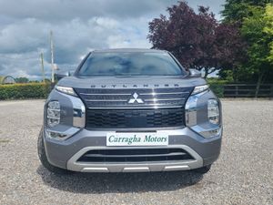 2022 Mitsubishi Outlander PHEV | Plug-In Hybrid - Image 2