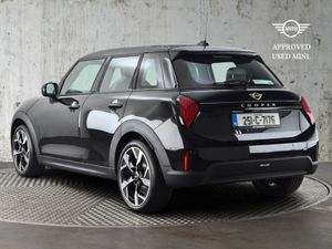 MINI HATCH Cooper C 5 Door - Image 2