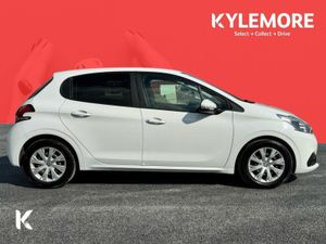 Peugeot 208 1.2 AUTOMATIC - PARKING ASSIST - Image 3