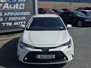 Toyota Corolla Estate Hybrid Automatic 1.8 (211) - Image 2