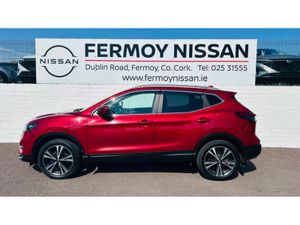 Nissan Qashqai 1.5 DSL SV PREMIUM HEATED PART LEAT - Image 2