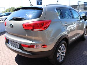 Kia Sportage 1.7CRDI EXL TOP SPEC  5DR 5DR ESTATE - Image 4