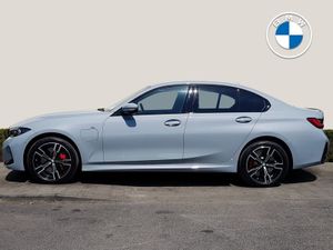 BMW 3 Series 330e M Sport - Image 3