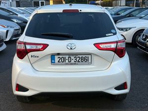 Vitz 2020 1L white low milage - Image 2