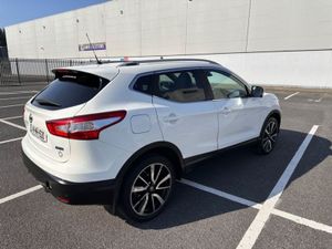 Nissan QASHQAI 1.5 Dci  360 Camara  PAN Roof  Fin - Image 4