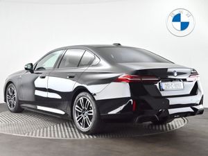 BMW 5 Series 530e M Sport Saloon - Image 2