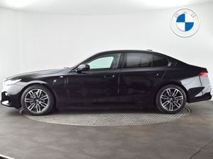 BMW 5 Series 530e M Sport Saloon - Image 3