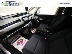 Honda Freed 1.5 Hybrid G SE Automatic  Reversing - Image 4