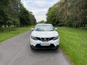 Nissan Qashqai 2015 Low KM - Image 2