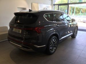 Hyundai Santa Fe Plug IN Hybrid 7 Seater - Image 2