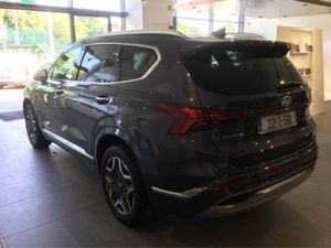 Hyundai Santa Fe Plug IN Hybrid 7 Seater - Image 4