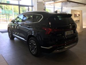 Hyundai Santa Fe Plug IN Hybrid - Image 2