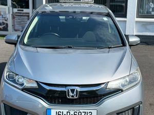 2016 Honda Jazz/Fit 1.5 Hybrid auto Top Specs - Image 2