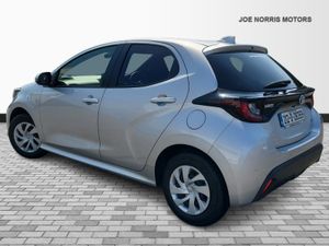 Toyota Yaris 1.0 Vvti Automatic - Image 4
