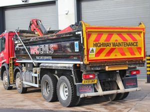 2019 SCANIA P410 XT 8X4 TIPPER GRAB - Image 4