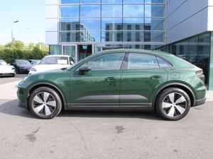 Porsche Macan 4 Electric - Image 3