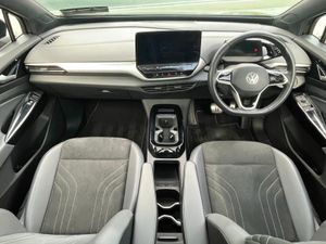 Volkswagen ID.5 Sunroof Family 77kwh 174HP Long R - Image 2