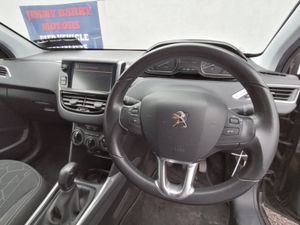 Peugeot 2008 2017 - Image 4