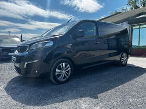 **182 Peugeot Traveller Allure 8 Seater** - Image 3