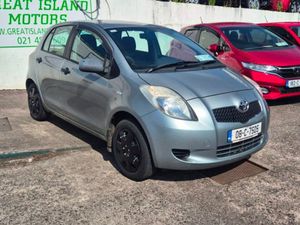 Toyota Yaris 1.0 Vvt-i Terra - Image 2