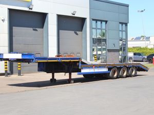 1989 M & G  TRI-AXLE NON-EXTENDABLE LOWLOADER - Image 3