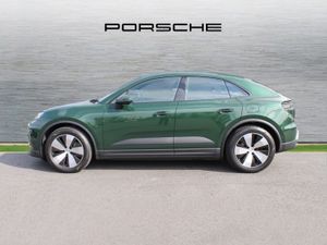 Porsche Macan 4 Electric - Image 4