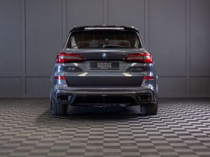 2022 BMW X5 X-Drive 45e M-Sport - Image 4