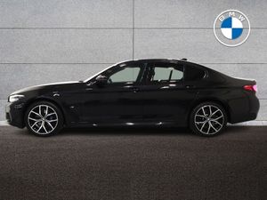 BMW 5 Series 530e M Sport Saloon - Image 4