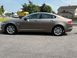 ABSOLUTELY STUNNING 2015 (152) JAGUAR XF - Image 4