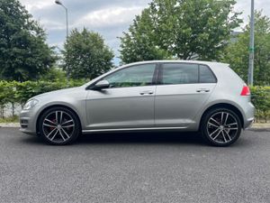 Volkswagen Golf Trendline 1.6 TDI 5DR Auto DSG - Image 2