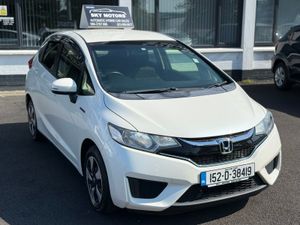 2015 Honda Fit 1.5 Hybrid Automotic Low Miles 20K - Image 3
