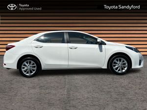 Toyota Corolla 1.3 Luna Petrol // Alloy Wheels // - Image 3
