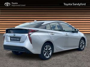 Toyota Prius Hybrid Luxury Auto // Sat-nav // Hea - Image 2