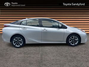 Toyota Prius Hybrid Luxury Auto // Sat-nav // Hea - Image 3