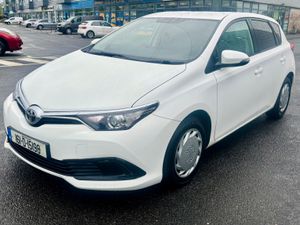 2016 TOYOTA AURIS VAN TAX & DOE IMMACULATE - Image 2