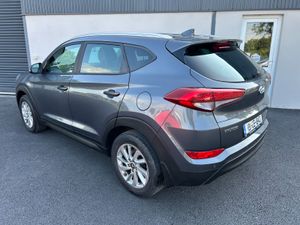 181 Hyundai Tucson 1.7 CRDI Executive - Image 3