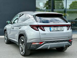 1 owner 265 BHP 4WD Tucson PHEV - Image 4