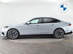 BMW 5 Series 530e M Sport Pro Saloon - Image 3