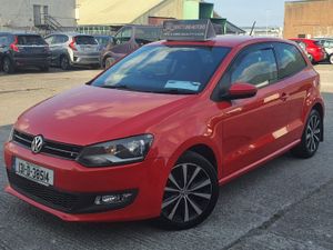 2013 Volkswagen Polo Manual - Image 2