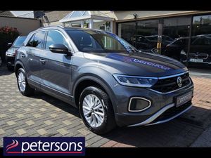 Volkswagen T-Roc Life 2.0 TDI Manual 6speed FWD 1 - Image 3