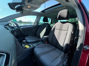 Volkswagen Golf ALLSTAR 1.6 TDI AUTO // OPENING PA - Image 2