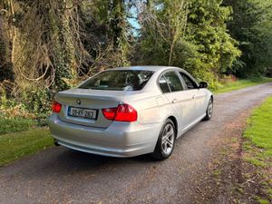 2009 BMW 3-Series 2.0L, NCT & Tax until November! - Image 3