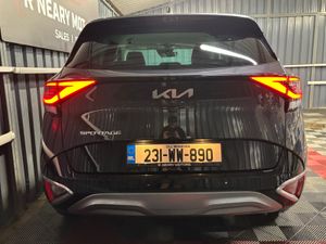2023 Kia Sportage Manual K4 Diesel Low KMS - Image 2