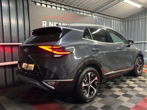 2023 Kia Sportage Manual K4 Diesel Low KMS - Image 3