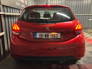 2019 Peugeot 208 1.2 PureTech 68bhp Active - Image 2