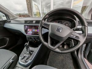 SEAT ARONA 1.0 TSI 115HP SE 5DR - Image 3