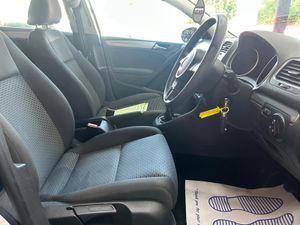 Volkswagen Golf 2011 - Image 4