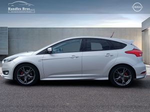 Ford Focus 1.0 Ecoboost 125PS St-line - Image 3