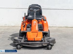 2020 Husqvarna R320Ts AWD ride-on lawnmower - Image 2