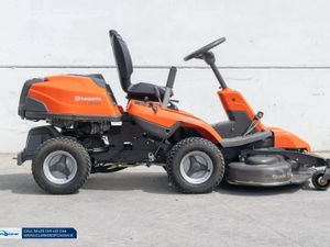 2020 Husqvarna R320Ts AWD ride-on lawnmower - Image 4